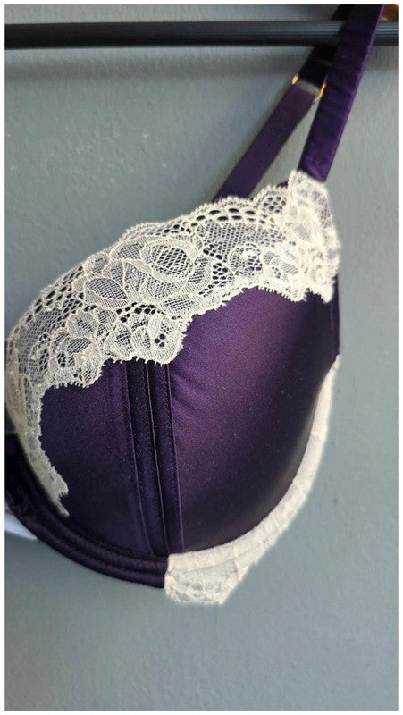 Autograph Rosie Silk Lace Bra (Grape 32DD) Cream Purple Wired - Excellent .