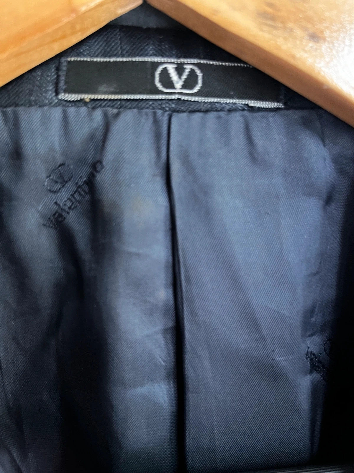 Vintage Valentino Uomo Black Pinstripe Wool Blend Two Button Blazer Jacket 40R