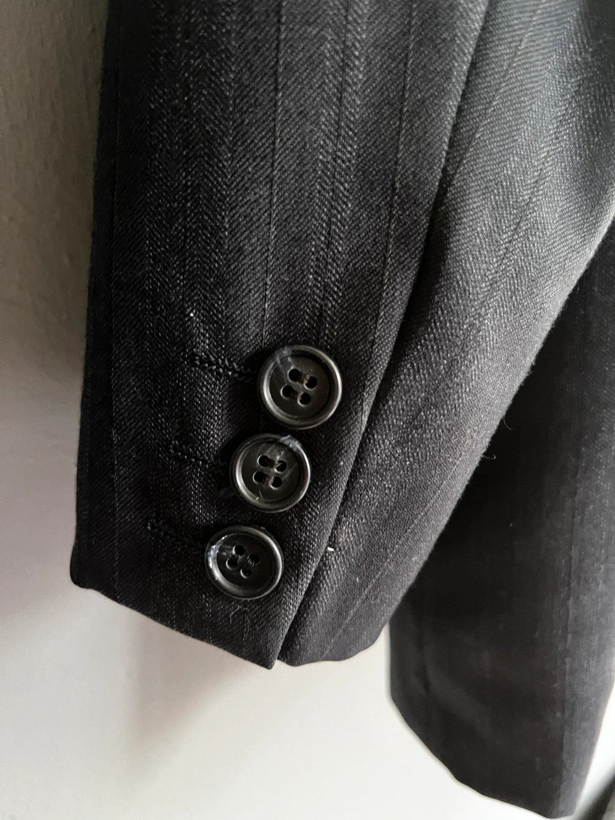 Vintage Valentino Uomo Black Pinstripe Wool Blend Two Button Blazer Jacket 40R